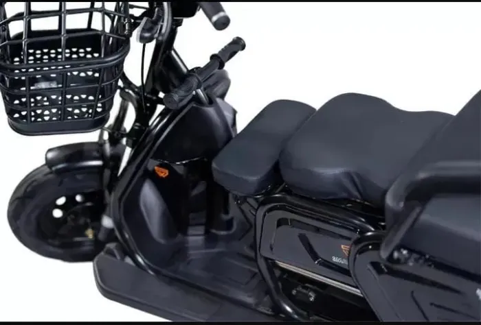 Triciclo elétrico de viaje Smartway Power 600 preto