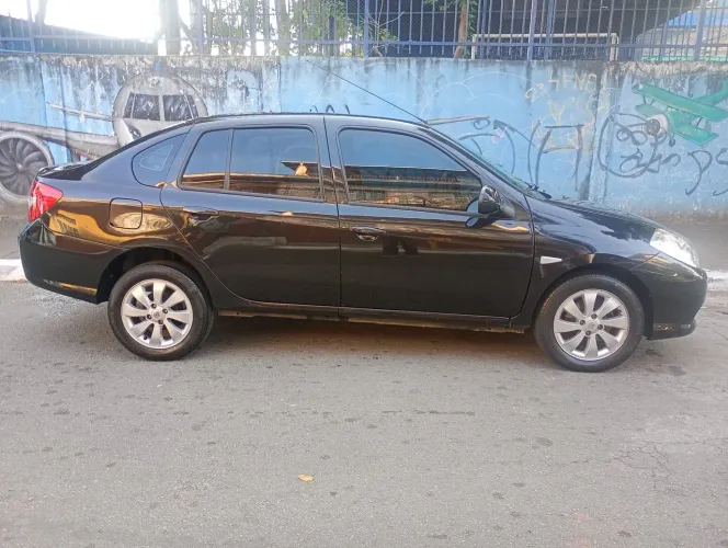 Renault Symbol Expression Hi-flex 1.6 16V 4P 2012