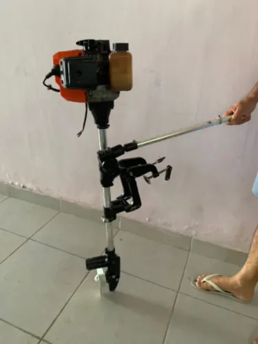 Motor de popa ideal para caiaques e embarcações até 5m - 3HP
