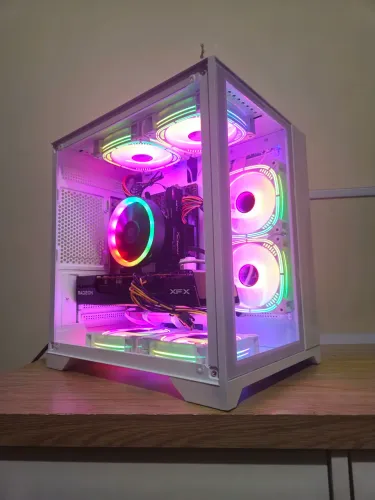 PC Gamer / i5 9600KF / RX 7600 8GB / 16GB RAM / SSD 480GB / Fonte 650W