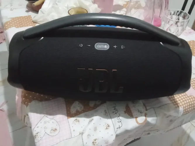 Vendo JBL bombox 3 
