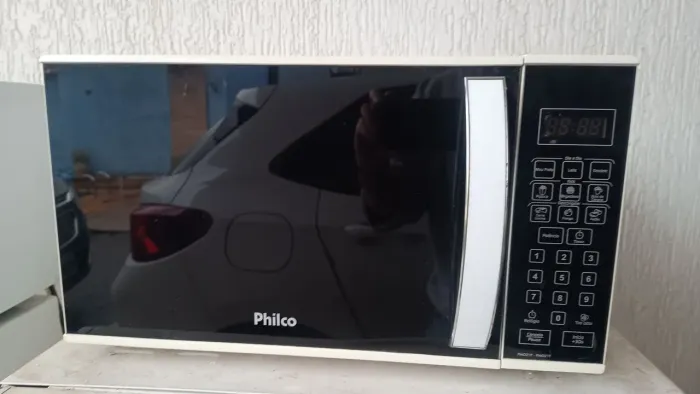 Microondas Philco 21 litros 127V em perfeito estado