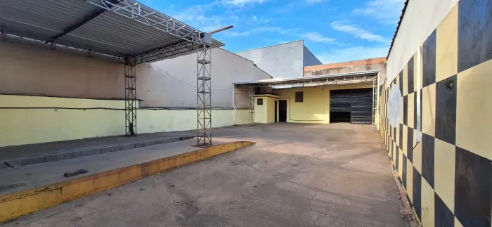 Terreno a Venda no Castelinho