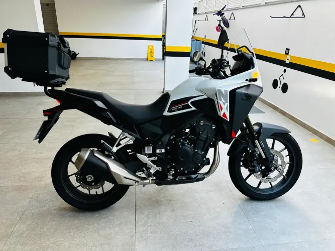 Vendo Honda NX 2026 com 2.200 km 