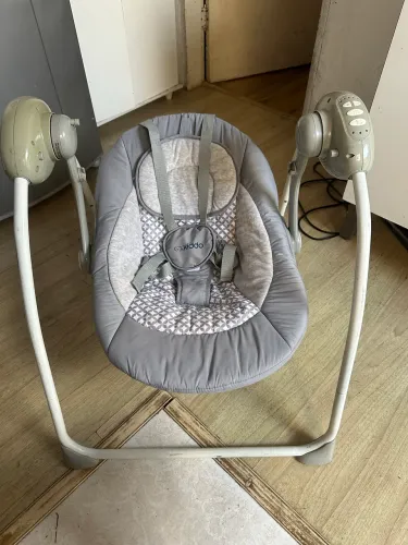 Vendo cadeirinha de balanço kiddo toca música 