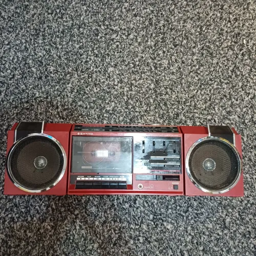 Radio Sanyo .