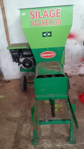 Máquina embalar silagem cremasco ano 2025