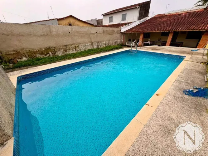 Casa à venda com 3 quartos no bairro Gaivota (Praia)