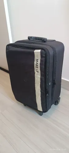 Mala / Maleta de Rodinha para Maquiagem
