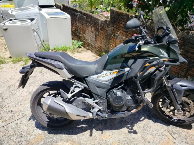 CB 500X troco por carro
