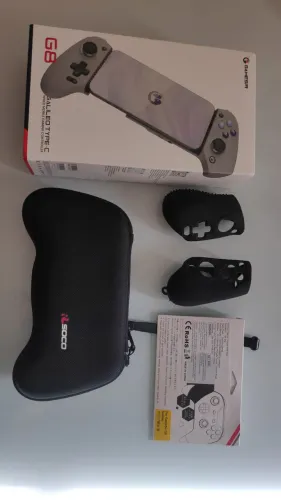 GameSir G8 Galileo LACRADO com acessórios.