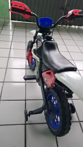 Vendo motinha elétrica infantil 