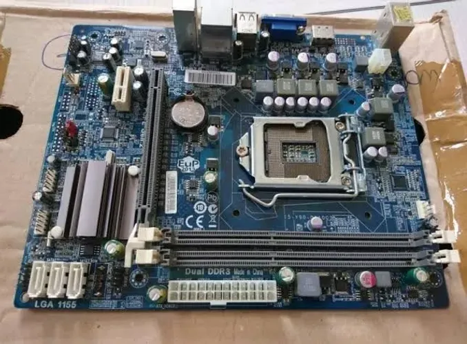 Placa mae 1155 com i3, e 6GB de RAM