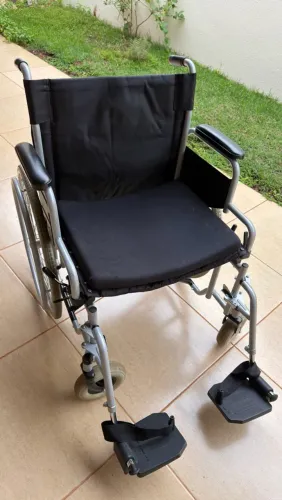 CADEIRA DE RODAS PRAXIS FRANKFURT ? TAMANHO 22
