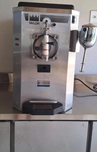 Máquina De Sorvete/Shake/Açaí/Frozen/ Taylor 430 220v
