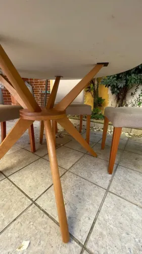 Mesa de Jantar Redonda