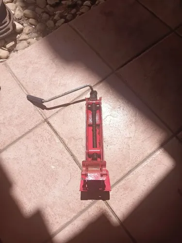 Macaco para carros pequenos