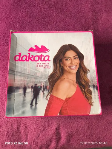 Bota Dakota novíssima!!! Tamanho 39