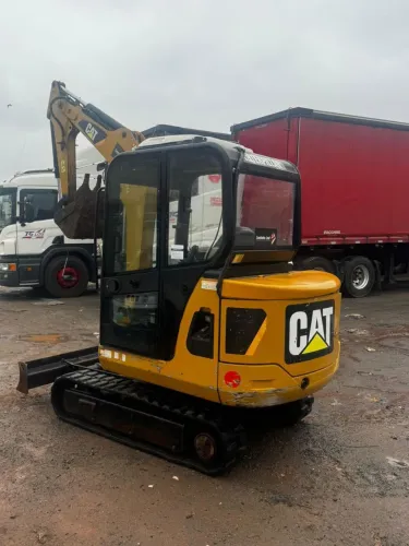 Mini escavadeira Caterpillar 302.5C