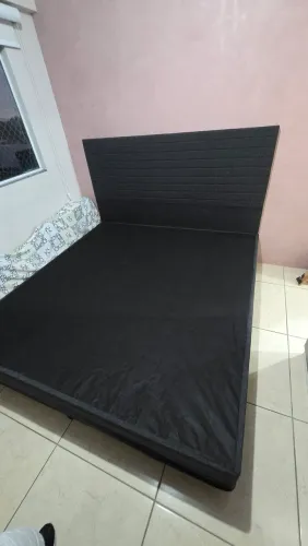 Cama e Cabeceira King Size da EMMA