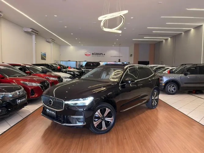 Volvo XC-60 T-8 Plus 2.0 AWD (híbrido) 2023