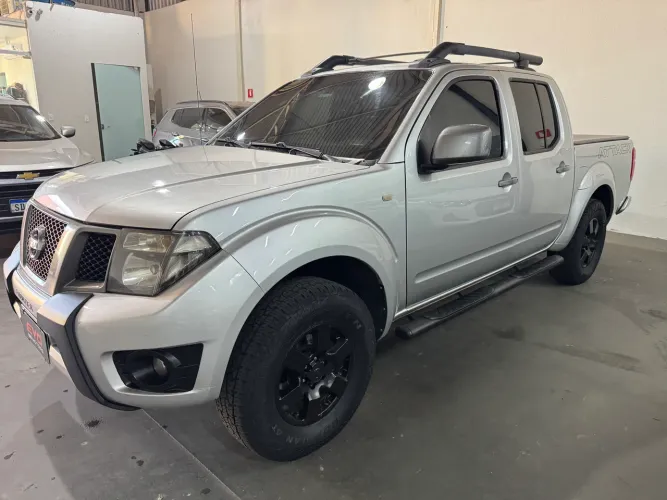 Nissan Frontier SV At.cd 4X4 2.5 TB Diesel Mec. 2014
