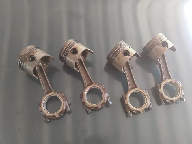 Pistões e bielas do Fiat Tempra turbo e stile 