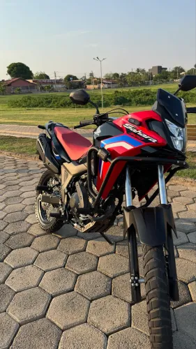 Moto sem detalhe, zera !