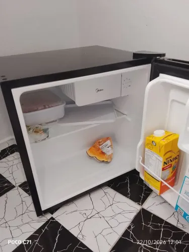 Frigobar bivolt