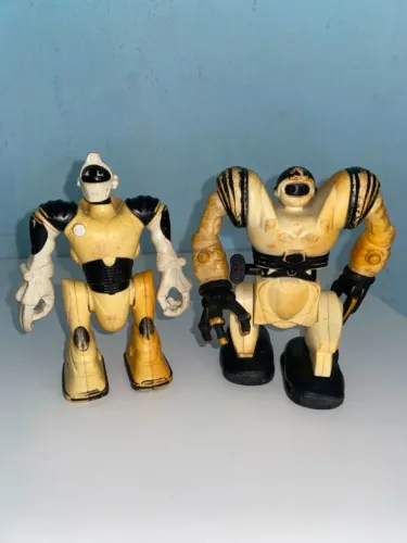 2 Robôs RoboSapien WowWee McDonald's 2007 Colecionáveis