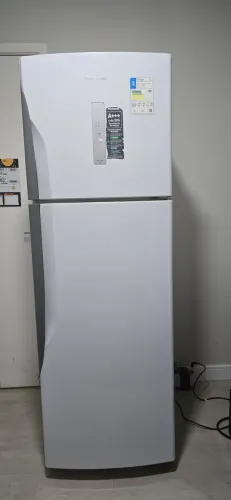 Geladeira/Refrigerador Panasonic Frost Free Duplex Branca 387L Top Freezer