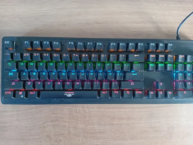 Teclado Gamer NIUBCP K600