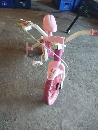 Bicicleta infantil menina