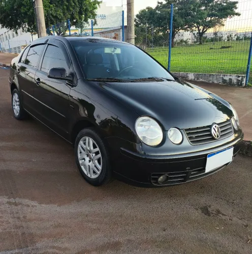 Volkswagen Polo Sed. Comfort. 1.6 MI Tot. Flex 8V 2006