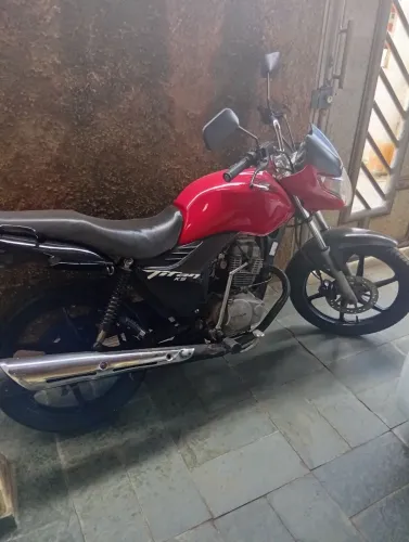 Vendo Titan 150 ks - 2010