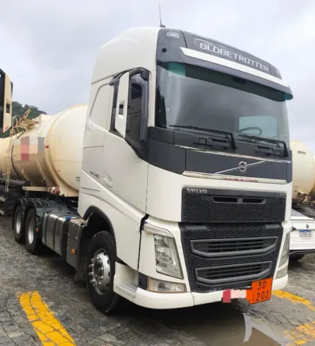 CAMINHÃO VOLVO GLOBETROTTER FH 540 6X4 2019/2020