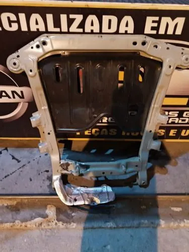 Quadro agregado do motor Renault Logan Sandero .