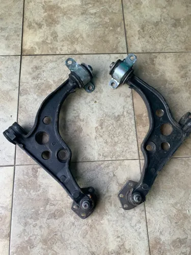 Bandeja dianteira fiat ducato jtd 2,8 original cada 200 reais