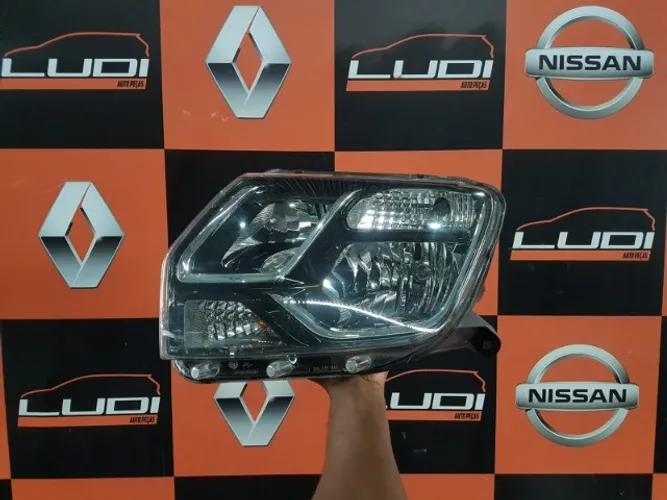 Farol esquerdo renault duster 15 a 19
