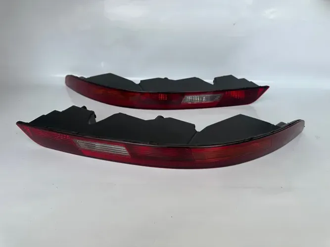 Par Refletor Parachoque Traseiro Audi Q3 2016 2017 2018 2019