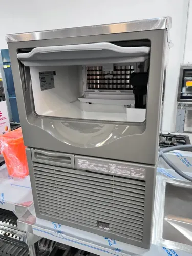 Maquina de gelo Macom 41kg dia - pronta entrega