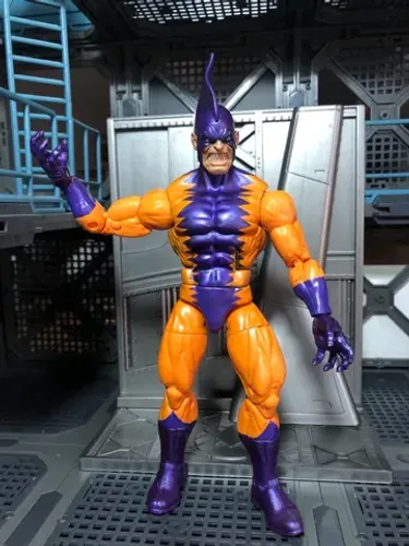 MARVEL LEGENDS / TIGER SHARK