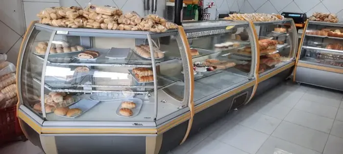 Vendo Conjunto de Balcões de Padaria Gelopar - Vitrines