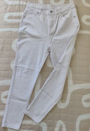 Calça jeans skinny branca Shein