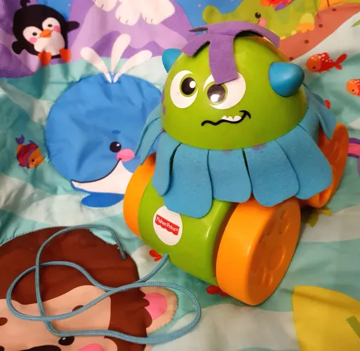 Monstrinho que Anda Fisher Price