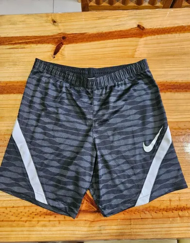 Shorte Nike preto
