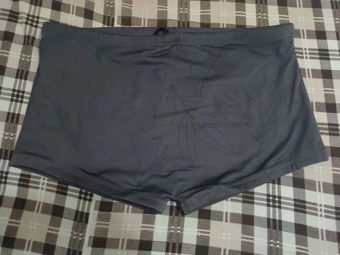 Sunga de Praia Cinza com Estampa Floral - Tam M