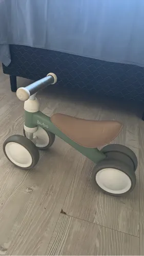 Bicicleta De Equilíbrio 4 Rodas Buba Retro Sem Pedal Verde