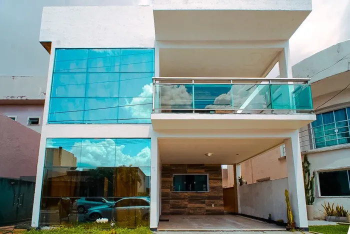 Casa duplex à venda no Cond. Cidade Jardim II,  388m2, 4 suítes, piscina por 1.4M