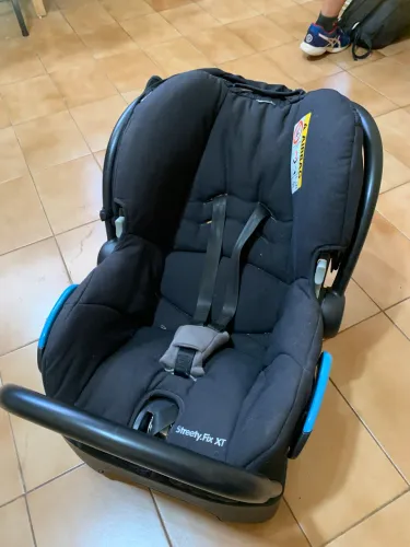 Bebê Conforto Streety fix xt até 13kg